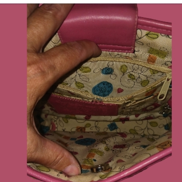 Brighton Straw and Pink Leather Shoulder Bag - Picture 4 of 5